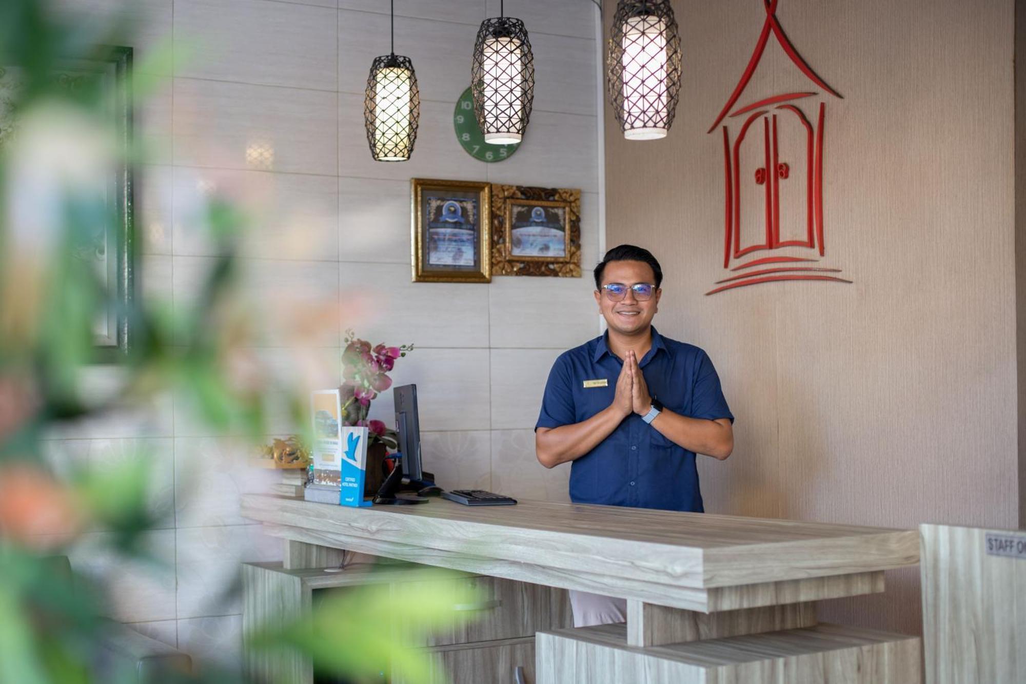 Angkul Angkul Beach Inn Kuta By Kamara Экстерьер фото